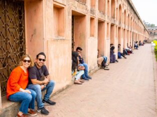 Lalbagh fort is also a famous dating spot in dhaka for young people