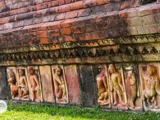 discover the monuments of bangladesh