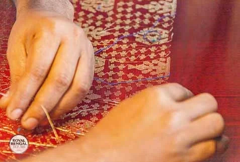 Explore the journey of a Jamdani saree, from thread to finished masterpiece