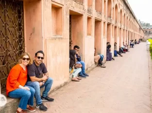 Lalbagh fort is also a famous dating spot in dhaka for young people