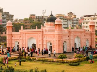 Beautiful mughal architecture of lalbagh fort