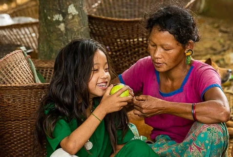 a tripur amother with her daughter
