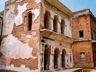 beautiful-ruined-brick-built-building-in-Panam nagar-of-sonargaon-44