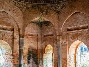 square-shaped mosque style found around Bagerhat
