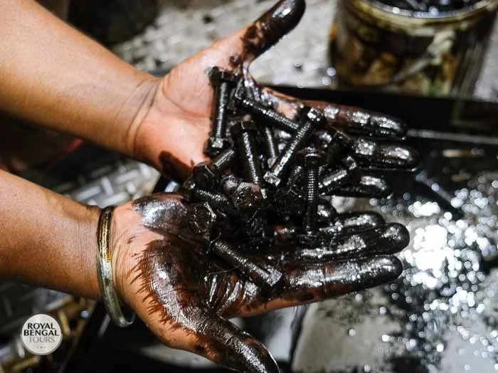 heavy metal recycling district in Chittagong and environmental issue