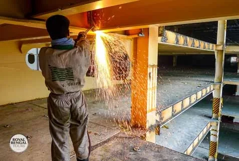 how they are dismentaling the giant ships in chittagong shipbreaking yards