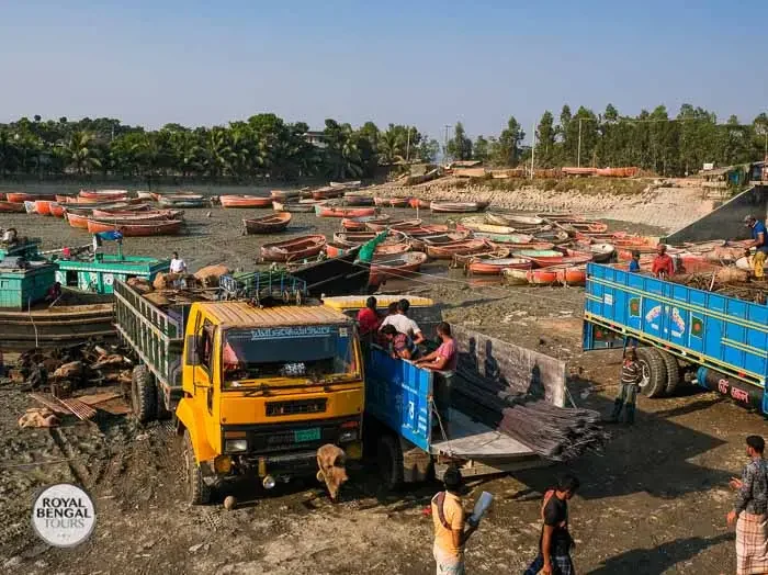 there were 119 shipbreaking yards in Chittagong bangladesh
