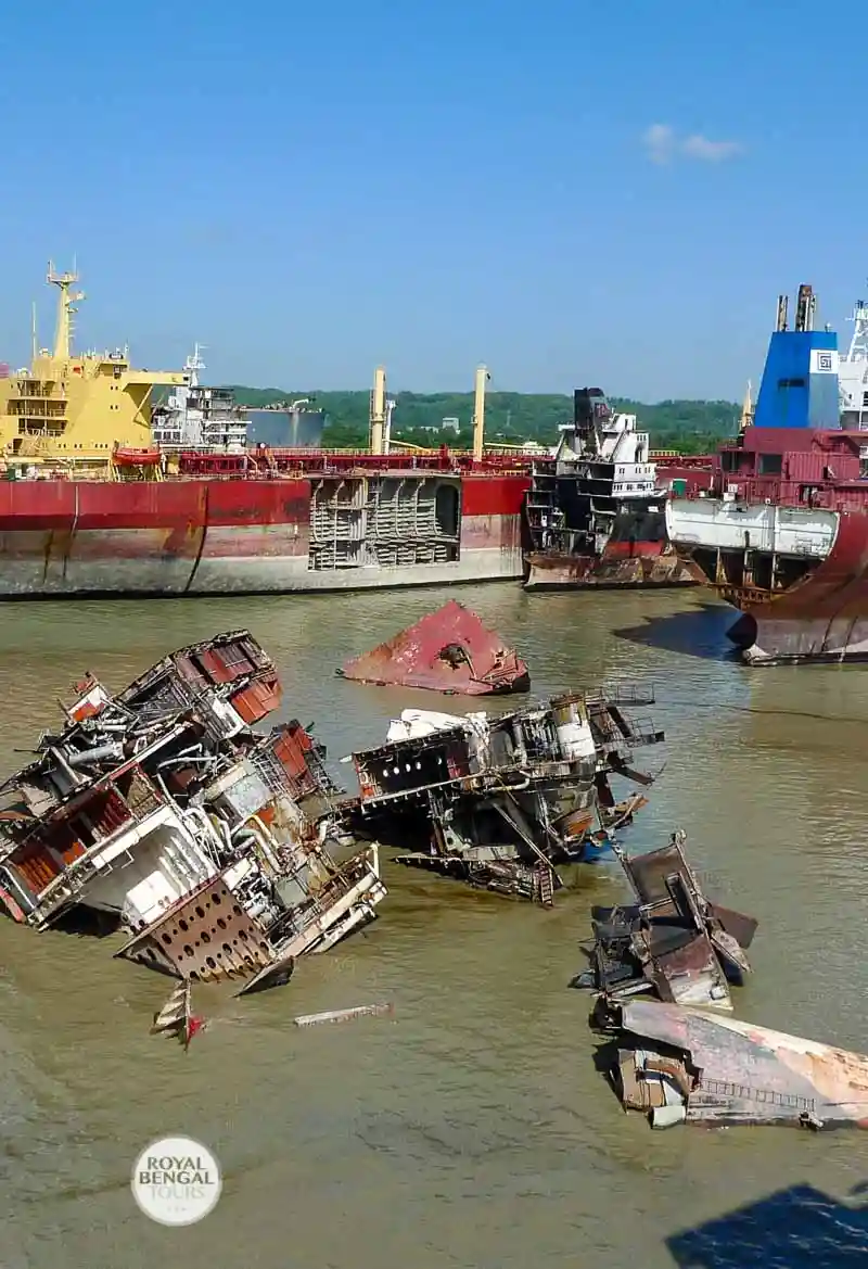 trip to world largest shipbreaking yards in Chittagong