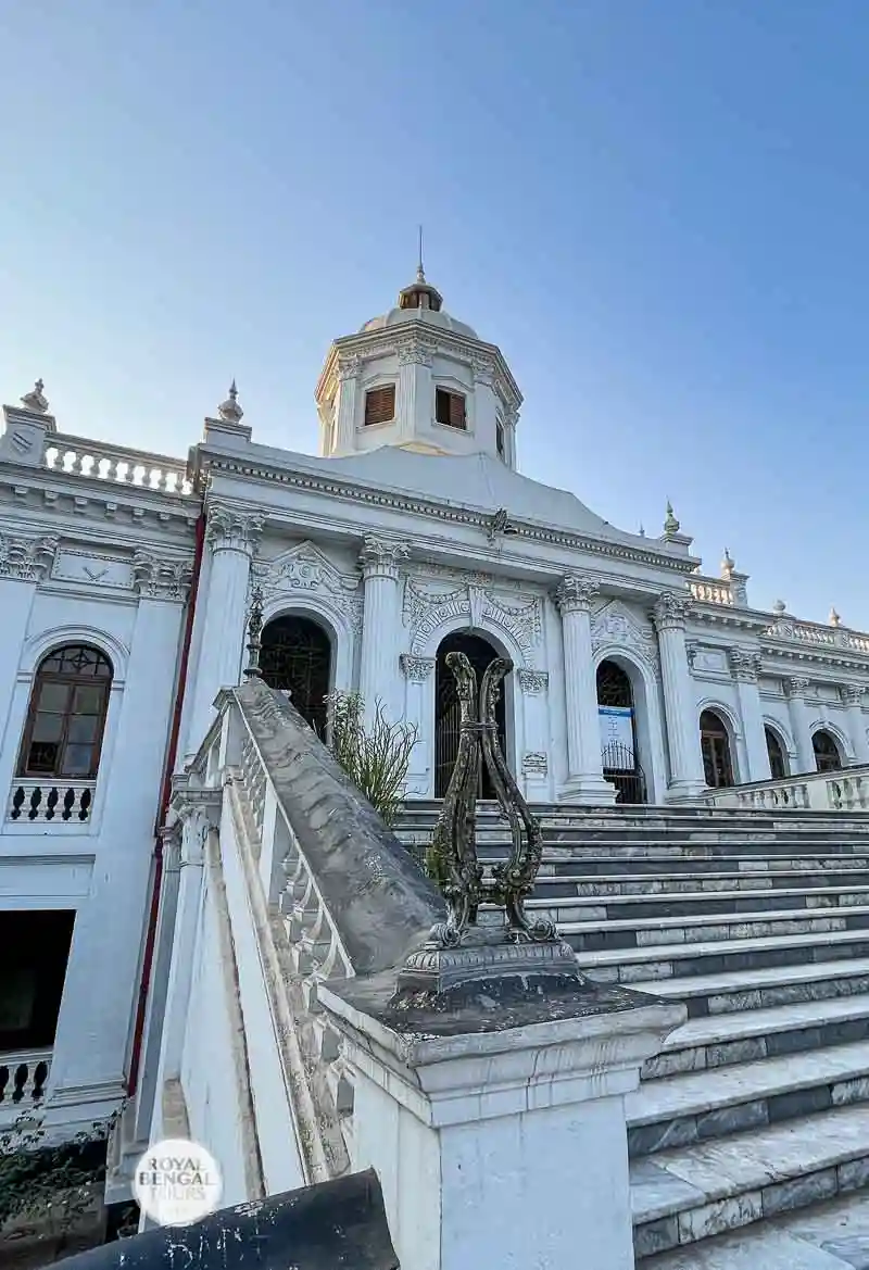 Tajhat Palace is the finest Zaminder Bari in bangladesh