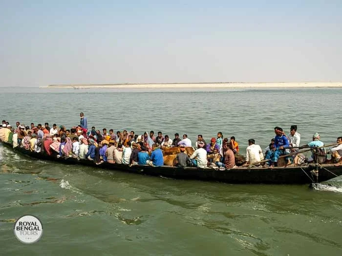 A boat navigating the waterways of a Char island